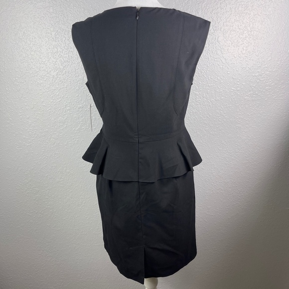 NWT Allen B - Black sheath Dress with brooch detail size 6 - Picture 7 of 12